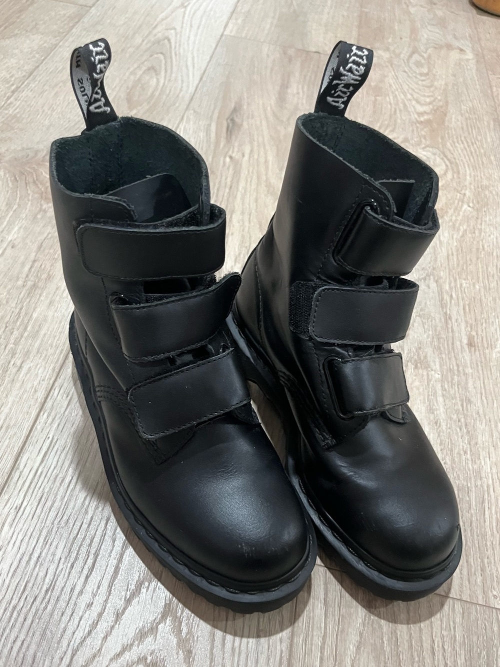 Dr. Martens Coralia Boots